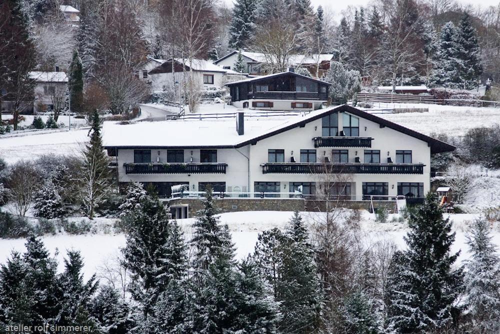 Hotel Landhaus Muellenborn à Gerolstein Extérieur photo